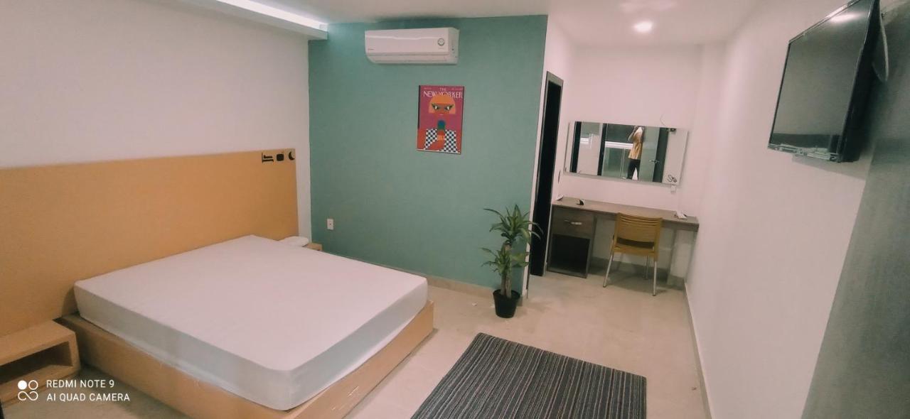 Nora Downtown Otel Guadalajara Dış mekan fotoğraf